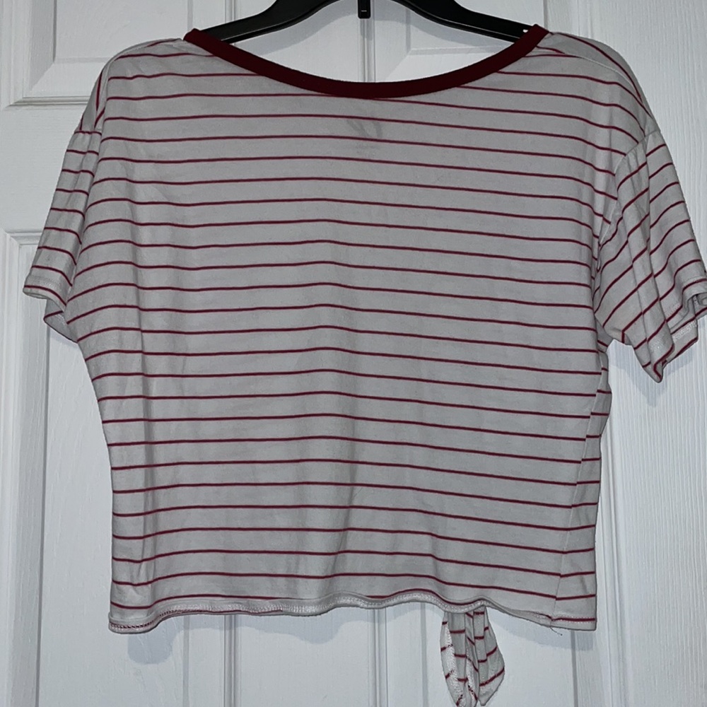 Striped Crop - Picture 2 of 3